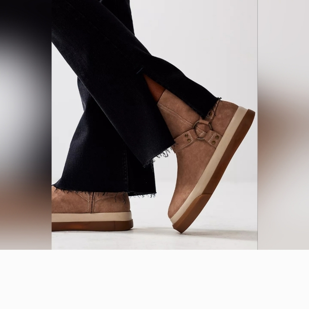 NIB Free People Bodhi NWT Harness Boots in Taupe